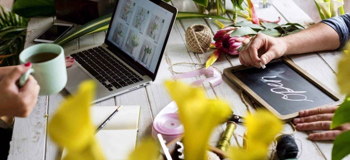 e business flower shop marketing promote on social media